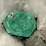 Beryl (variety emerald), Calcite, Pyrite
65x49x45mm, xl=8x6mm
(Autor: Fiebre Verde)