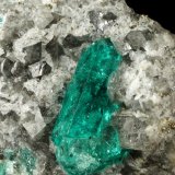 Beryl (variety emerald), Albite (variety cleavelandite), Dolomite, Pyrite
52x54x30mm, xls=18 &amp; 16mm
(Autor: Fiebre Verde)