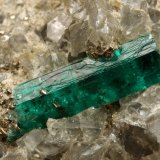 Beryl (variety emerald), Dolomite, Pyrite
30x29x41mm, main xl=10mm
(Autor: Fiebre Verde)