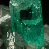 Beryl (variety emerald), Calcite, Dolomite, Pyrite
70x50x55mm, aggregate=10mm
(Autor: Fiebre Verde)