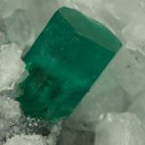 Beryl (variety emerald), Calcite, Parisite
70x45x50mm - Detail
(Autor: Fiebre Verde)
