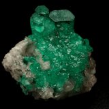 Beryl (variety emerald), Calcite
21x17x20mm, largest xl=18mm (H)
(Autor: Fiebre Verde)