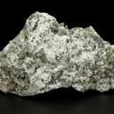 Beryl (variety emerald), Albite (variety cleavelandite), Dolomite, Pyrite
109x41x64mm, main xl=34mm
(Autor: Fiebre Verde)