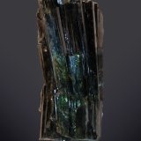 Elbaite (variety verdelite)
Mina Cruzeiro, Santa Maria do Suaçui, Governador Valadares, Vale do Rio Doce, Minas Gerais, Brasil
32 mm × 55 mm x 25 mm
(Autor: Firmo Espinar)