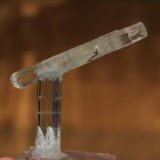 Beryl (variety aquamarine)
65mm x 69mm x 16mm overall size. Vertical= 14mm x 40mm x 11mm. Horizontal= 67mm x 9mm x 8mm
(Autor: Firmo Espinar)