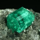 Beryl (variety emerald), Calcite
Detail - xl length=12mm
(Autor: Fiebre Verde)