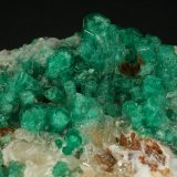 Beryl (variety emerald), Calcite
70x70x45mm
(Autor: Fiebre Verde)