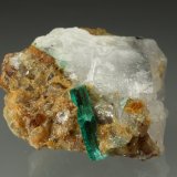 Beryl (variety emerald), Calcite
32x28x31mm, xl=14mm
(Autor: Fiebre Verde)