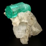Beryl (variety emerald), Calcite, Dolomite
30x28x27mm, xl=17x8.5mm
(Autor: Fiebre Verde)