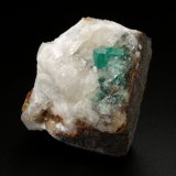 Beryl (variety emerald), Calcite, Quartz
40x44x41mm, xls up to 5mm
(Autor: Fiebre Verde)
