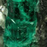 Beryl (variety emerald), Calcite
40mm across, xl=15mm
(Autor: Fiebre Verde)
