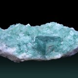 Fluorite
103mm x 48mm x 35mm. Main cube 23mm x 18mm
(Autor: Firmo Espinar)