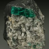 Beryl (variety emerald), Calcite
40mm across, xl=15mm
(Autor: Fiebre Verde)