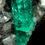 Beryl (variety emerald), Calcite, Dolomite, Pyrite
41x31x25mm, xl=17mm
(Autor: Fiebre Verde)