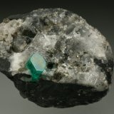 Beryl (variety emerald), Calcite, Pyrite
35x45mm, xl=6mm
(Autor: Fiebre Verde)