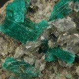 Beryl (variety emerald), Calcite, Pyrite
42x48x20mm - Detail
(Autor: Fiebre Verde)