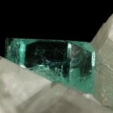 Beryl (Var. Emerald), Calcite, Pyrite
85x62x64mm, xl=8x9mm
(Autor: Fiebre Verde)