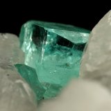 Beryl (Var. Emerald), Calcite, Pyrite
85x62x64mm, xl=8x9mm
(Autor: Fiebre Verde)