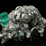 Beryl (variety emerald), Calcite
27x34x10mm, xl=10x4.5mm
(Autor: Fiebre Verde)