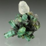 Beryl (variety emerald), Calcite
35x35mm
(Autor: Fiebre Verde)