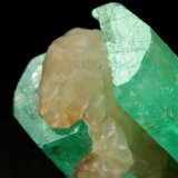Beryl (variety emerald)
21x30x15mm
(Autor: Fiebre Verde)