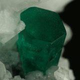 Beryl (variety emerald), Calcite, Parisite
70x45x50mm - Detail
(Autor: Fiebre Verde)