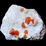 Wulfenite
Specimen size 6,5 cm, largest wulfenite 7 mm
(Autor: Tobi)