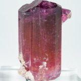 Elbaite (variety rubellite)
Specimen height 3 cm
(Autor: Tobi)