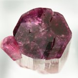Elbaite
Specimen 2 x 1,5 cm in diameter
(Autor: Tobi)