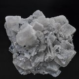 Barite, Quartz, Stibnite
10.5 x 10.0 cm
(Autor: am mizunaka)