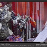 Stibnite on Realgar
fov 2.2 mm
(Autor: ploum)