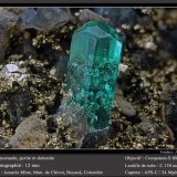 Beryl (variety emerald) with Pyrite and Dolomite
fov 12 mm
(Autor: ploum)
