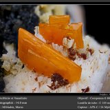 Wulfenite and Vanadinite
fov 14 mm
(Autor: ploum)