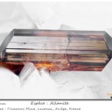 Allanite-(Ce) on Dolomite
fov 3.6 mm
(Autor: ploum)