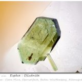 Olivenite
fov 1.55 mm
(Autor: ploum)