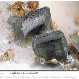 Olivenite
fov 2.3 mm
(Autor: ploum)