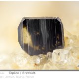 Brookite
fov 3.0 mm
(Autor: ploum)