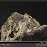 Quartz, Dolomite
fov 35 mm
(Autor: ploum)