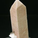 Microcline with Albite and Quartz
3.8 × 1.6 × 1.4 cm
(Autor: Joan R.)