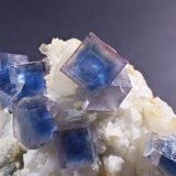 Fluorite, Quartz
71 mm x 48 mm x 46 mm
(Autor: Don Lum)