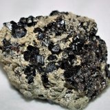 Cassiterite
6.3x5.5x3.5 cm's
(Autor: Joseph DOliveira)
