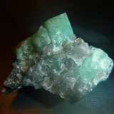 Beryl (variety emerald)
42 mm x 36 mm x 38 mm
(Autor: Firmo Espinar)