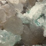 Beryl (variety emerald), Calcite
85x80x60mm - FOV=8mm
(Autor: Fiebre Verde)