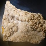 Aragonite
117mm x 98mm x 37mm
(Autor: Firmo Espinar)