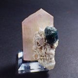 Spodumene (variety kunzite), Elbaite (variety indicolite)(Tourmaline Group), Albite and Quartz
65 mm x 40 mm x 35 mm
(Autor: Don Lum)