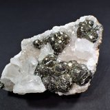 Pyrite, Calcite
66 mm x 42 mm x 18 mm
(Autor: Don Lum)