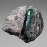 Beryl (variety emerald), Calcite
50mm x 42mm x 37mm
(Autor: Don Lum)