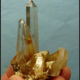 Quartz with inclusions.
68 x 57 x 26 mm
(Autor: Pierre Joubert)