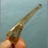 Quartz with inclusions.
90 x 25 x 16 mm
(Autor: Pierre Joubert)