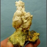 Fluorite, feldspar, hyalite opal
92 x 72 x 48 mm
(Autor: Pierre Joubert)